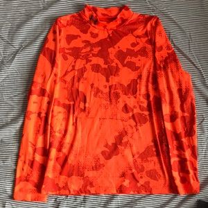 YXL boys fitted Under Armour shirt